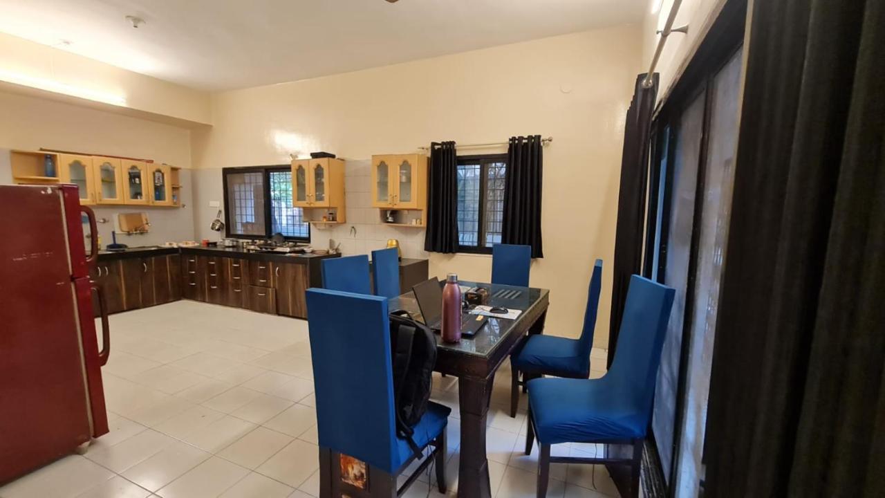 Rostel Backpackers Hostel ปูเน่ ภายนอก รูปภาพ