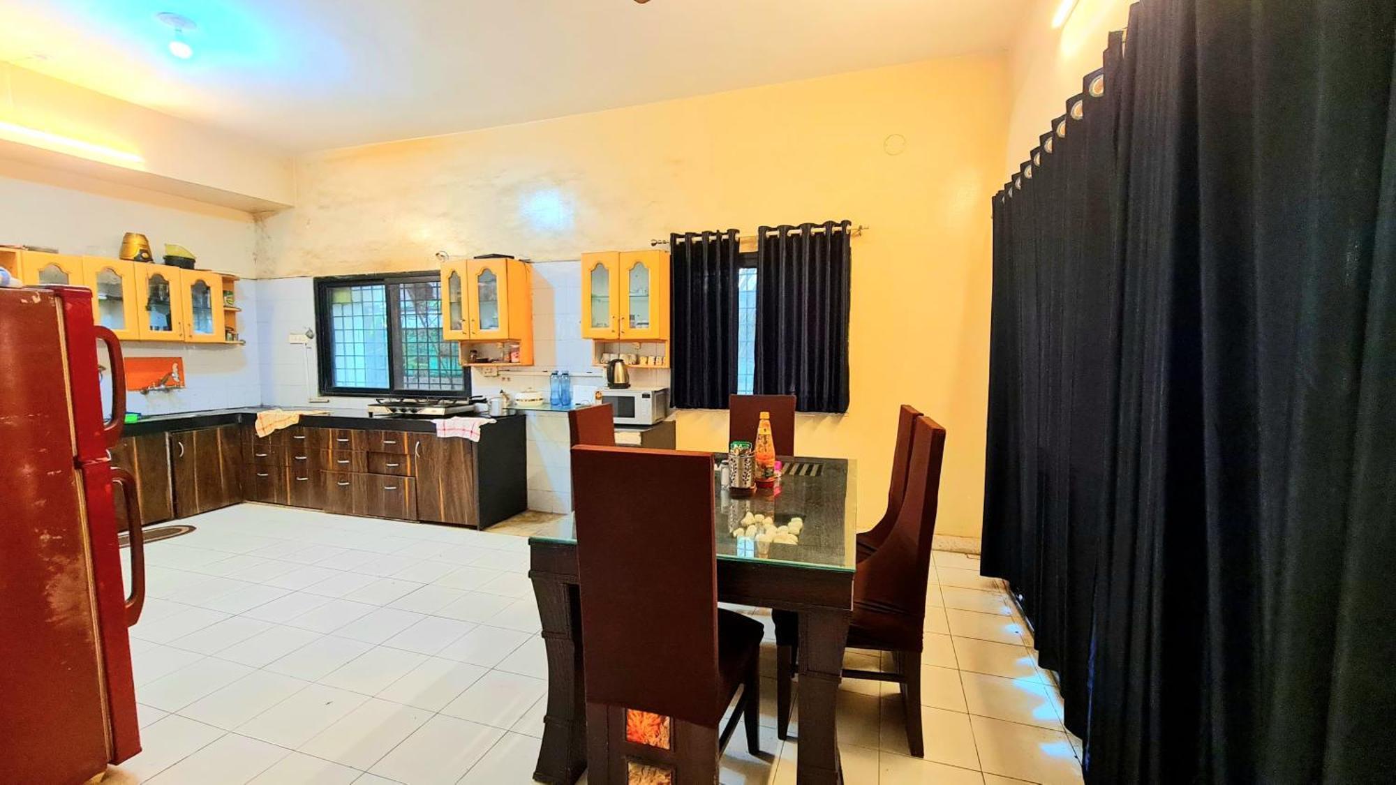 Rostel Backpackers Hostel ปูเน่ ภายนอก รูปภาพ