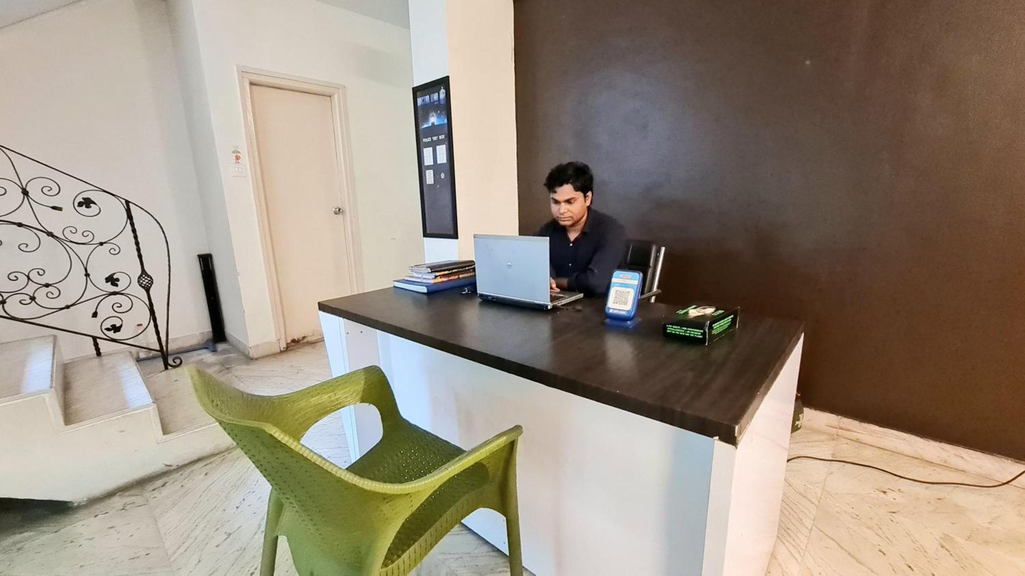 Rostel Backpackers Hostel ปูเน่ ภายนอก รูปภาพ