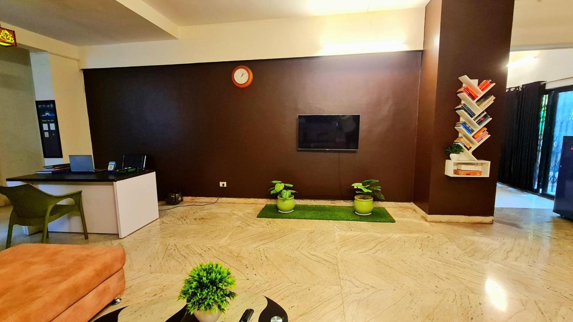 Rostel Backpackers Hostel ปูเน่ ภายนอก รูปภาพ