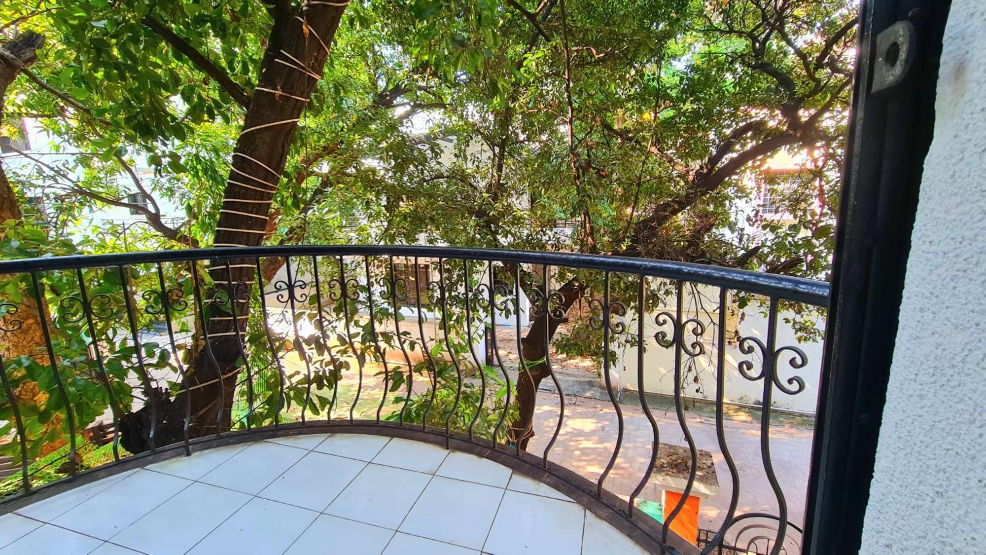 Rostel Backpackers Hostel ปูเน่ ภายนอก รูปภาพ